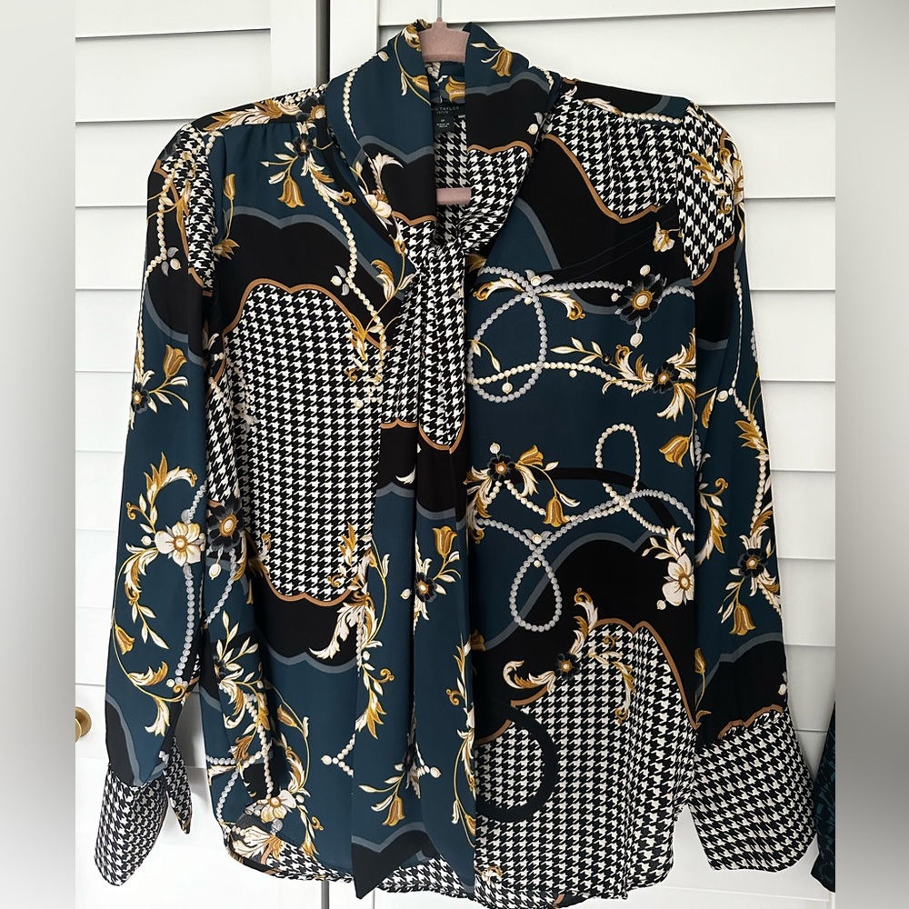 Ann Taylor SP Blouse Top Shirt Business Casual Houndstooth/Floral Tie Neck Black